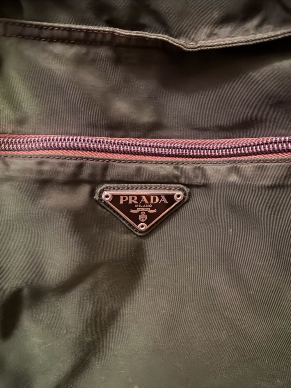 Prada - Picture 2 of 12